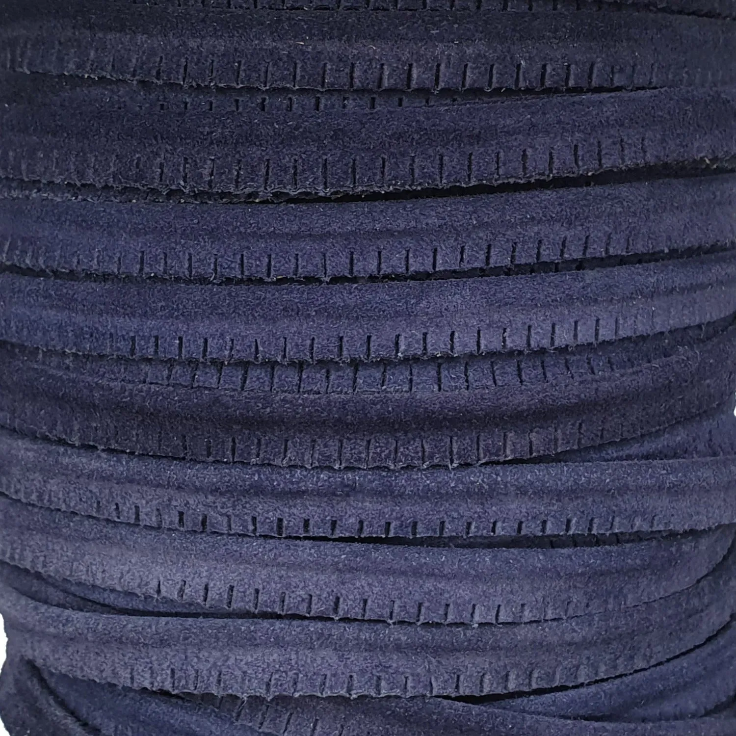 10 MM 3/8" WELT SUEDE (10 YARDS)