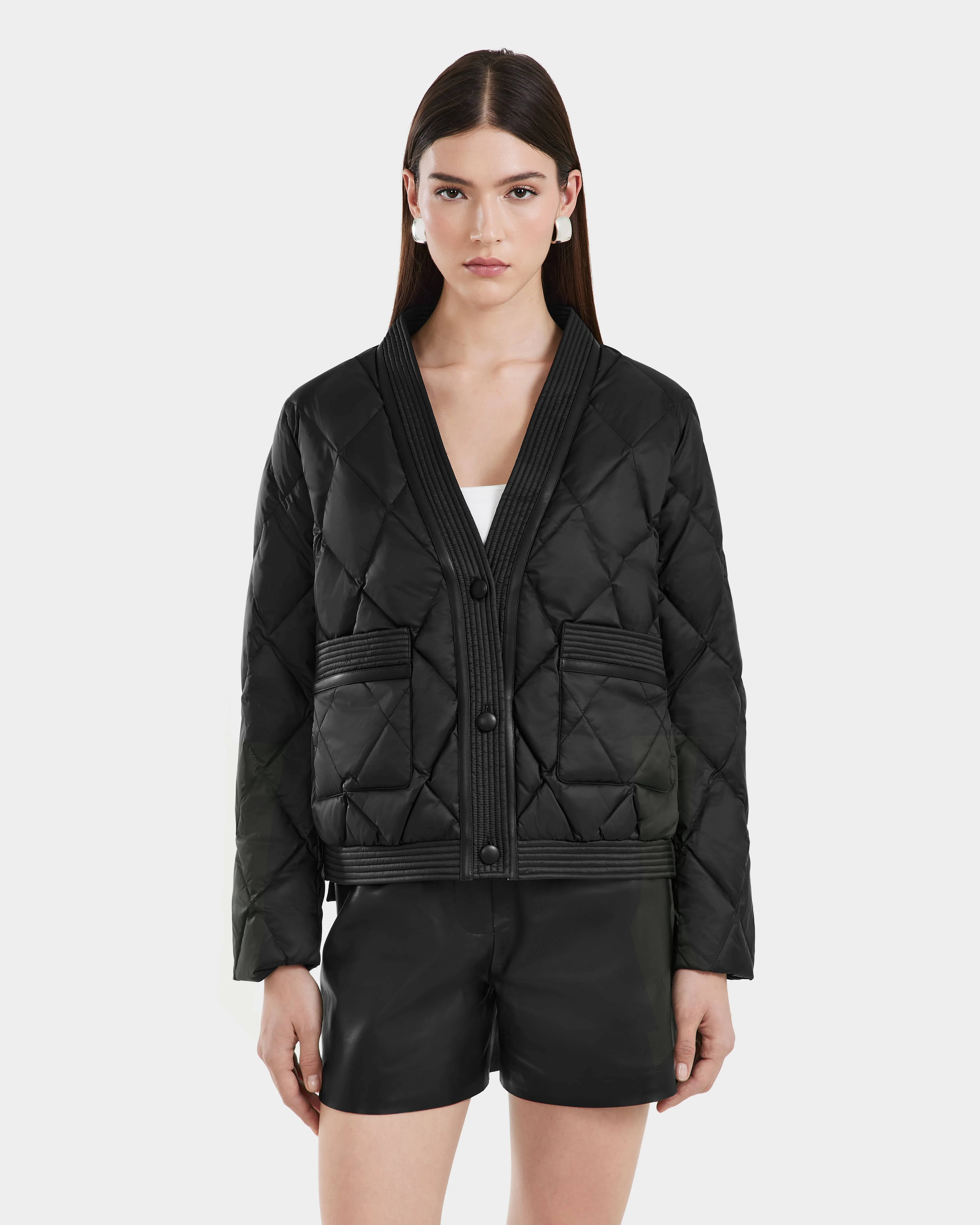 AMYRA - 8125037 Black