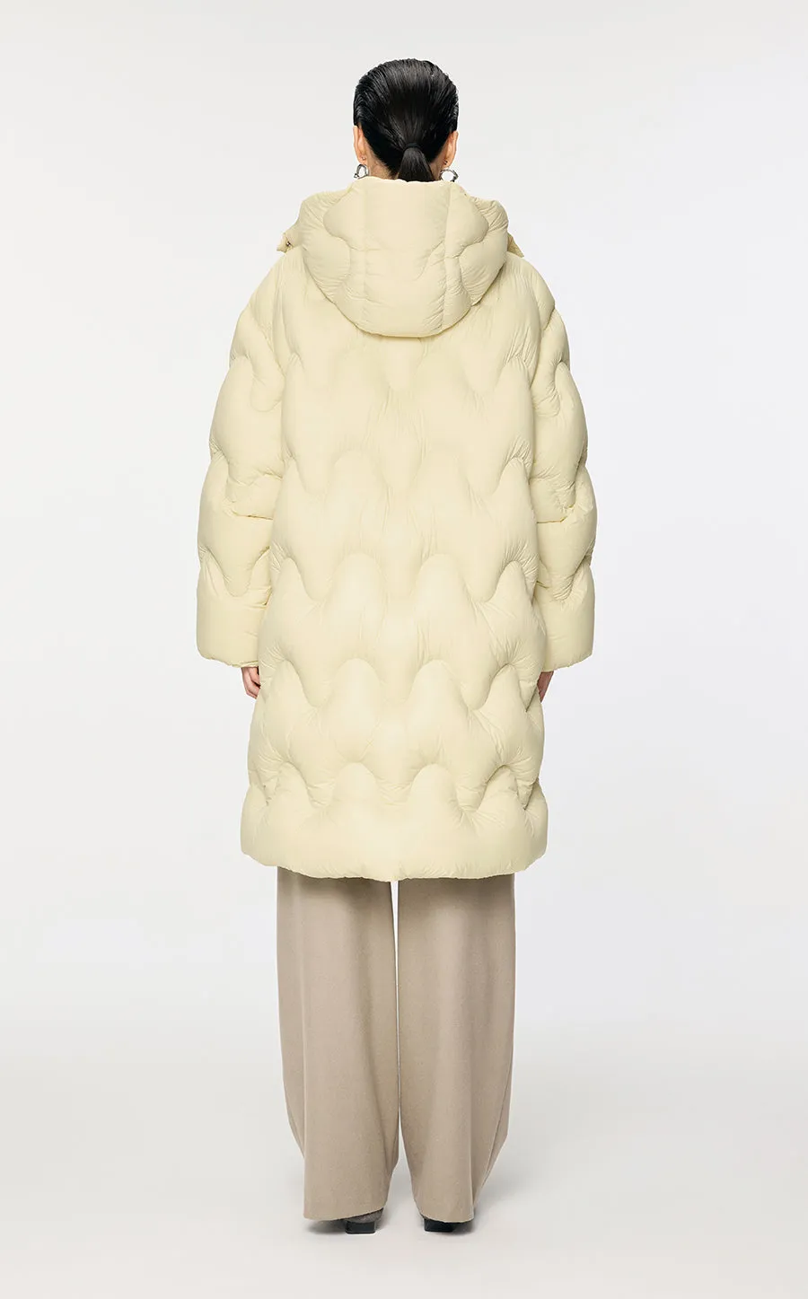 Downcoat / JNBY Oversize Wavy-Line Hooded Down Coat
