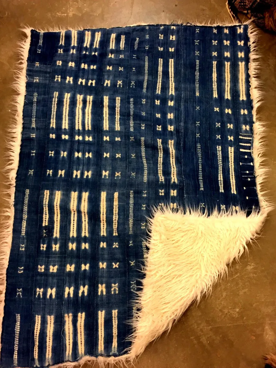 INDIGO THROWS