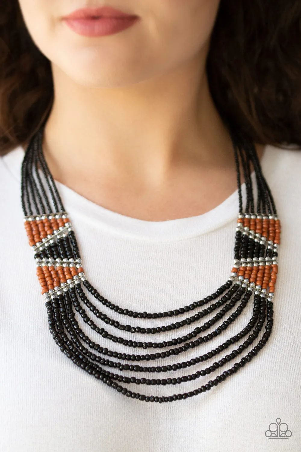 Kickin It Outback – Black and Brown
