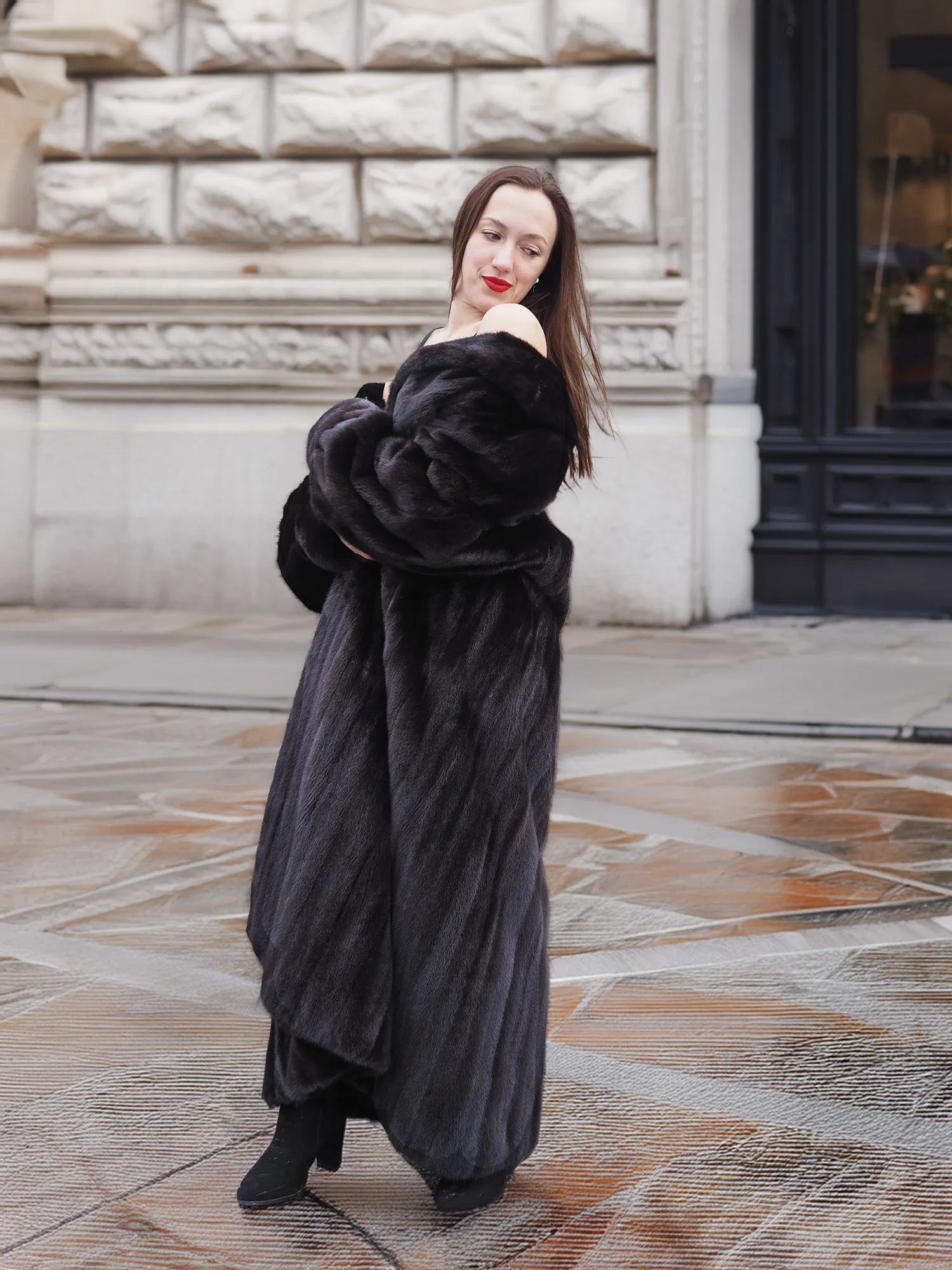 NAFA Dark Ranch Black Female Mink Fur Coat M 51" Long Huge Sweep 94"