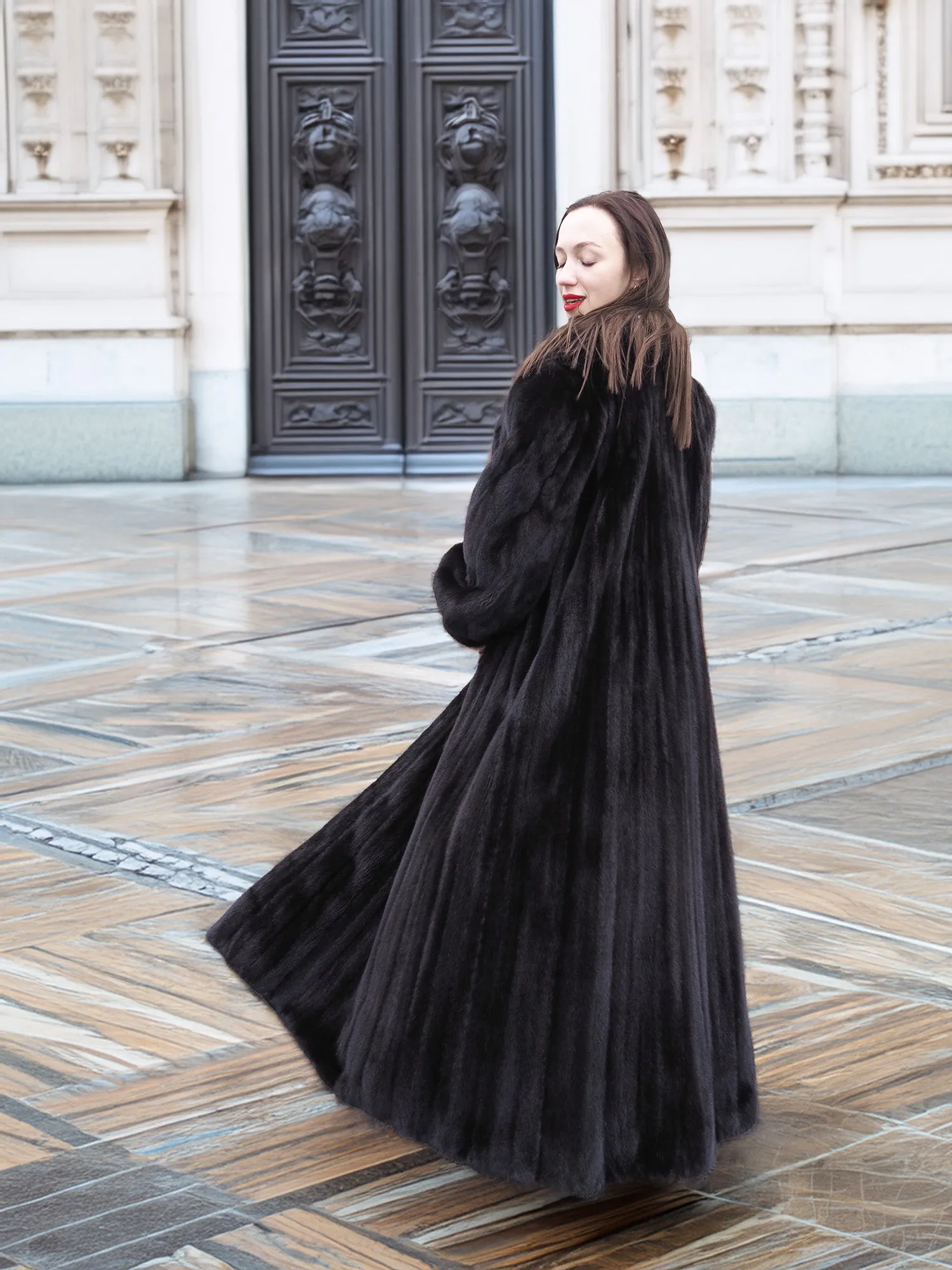 NAFA Dark Ranch Black Female Mink Fur Coat M 51" Long Huge Sweep 94"