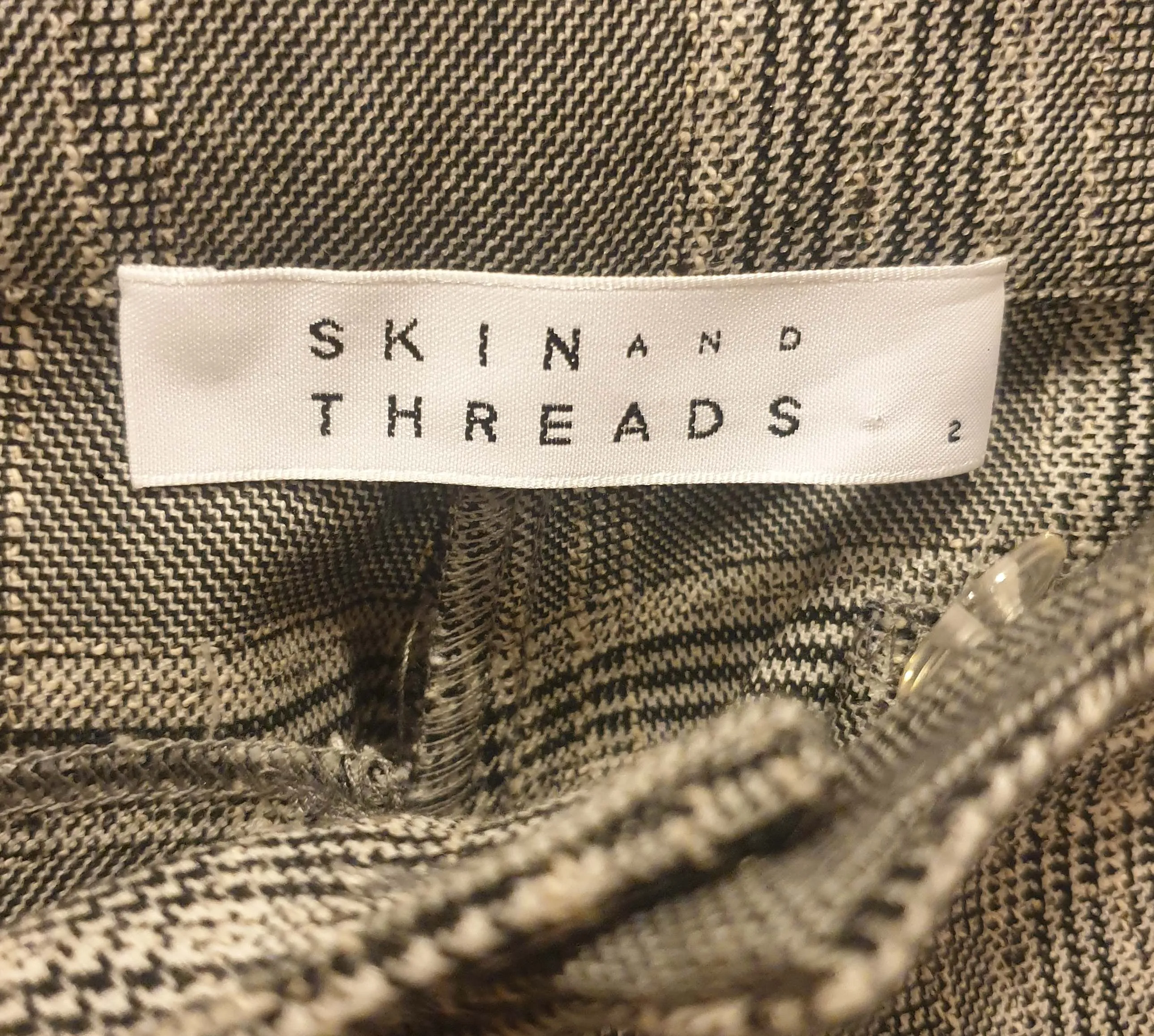 Skin & Threads black and white print pants size 2