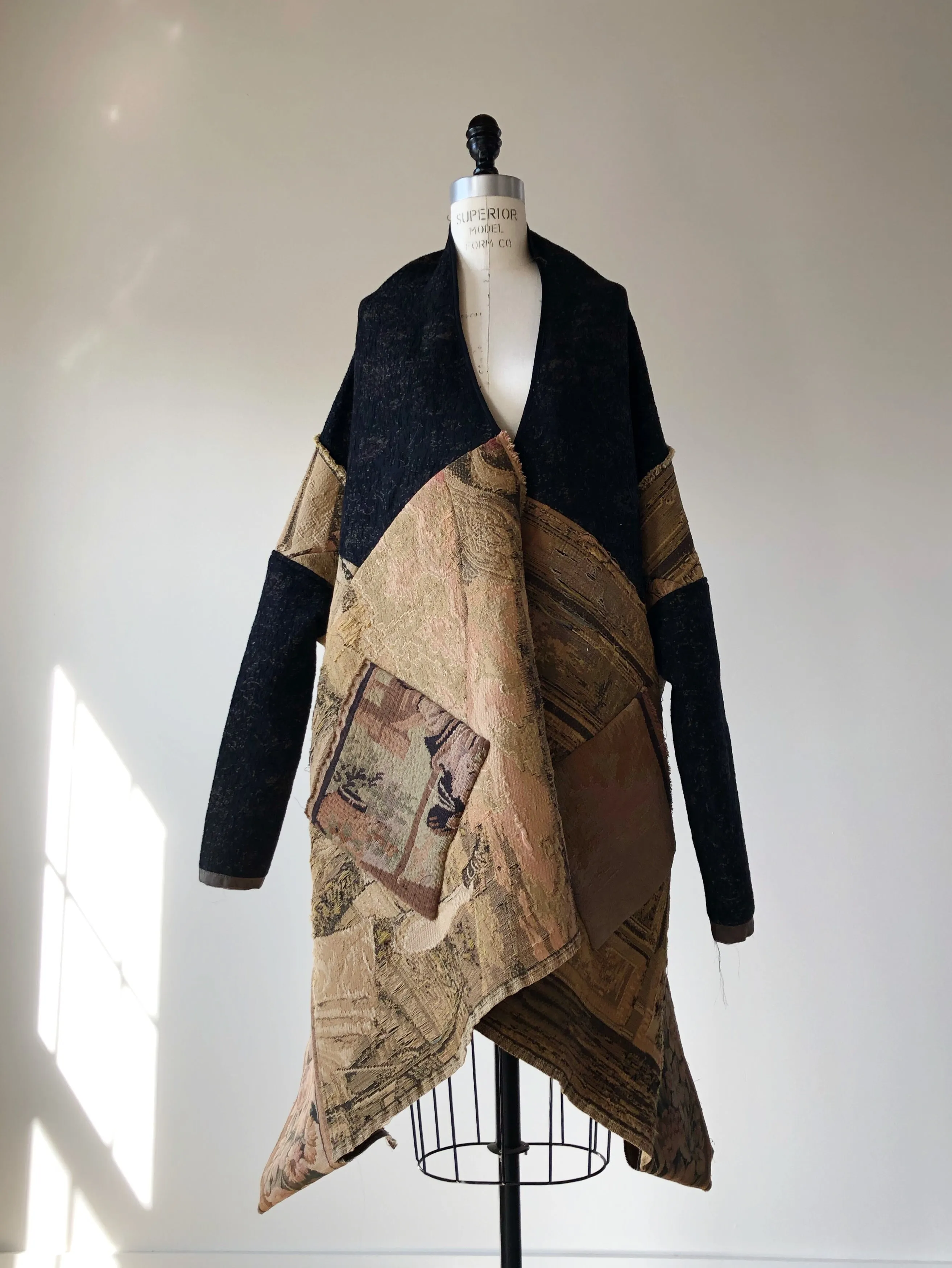 Tapestry cocoon