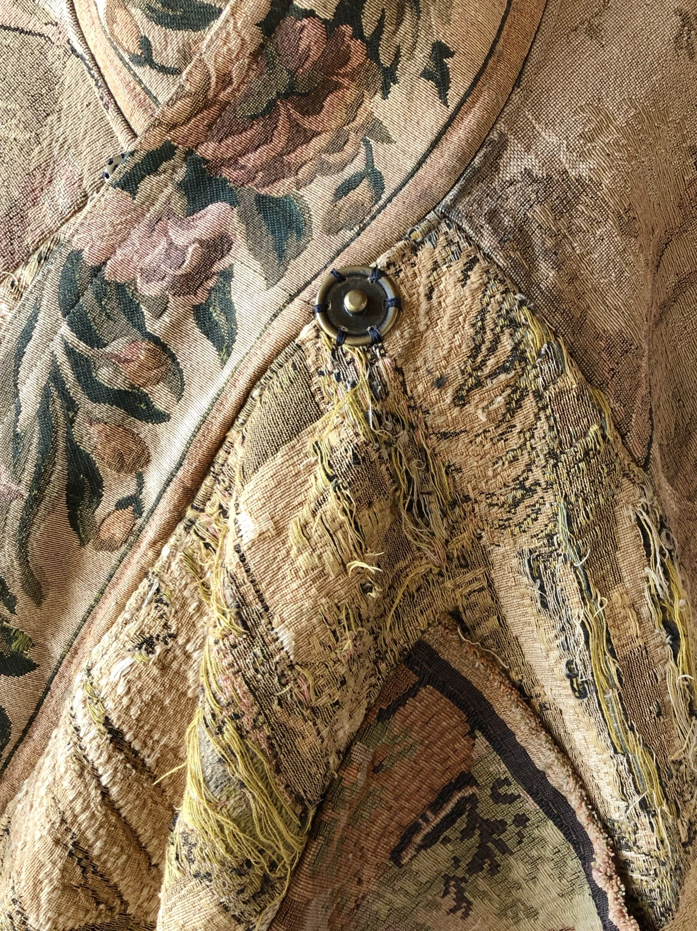Tapestry cocoon