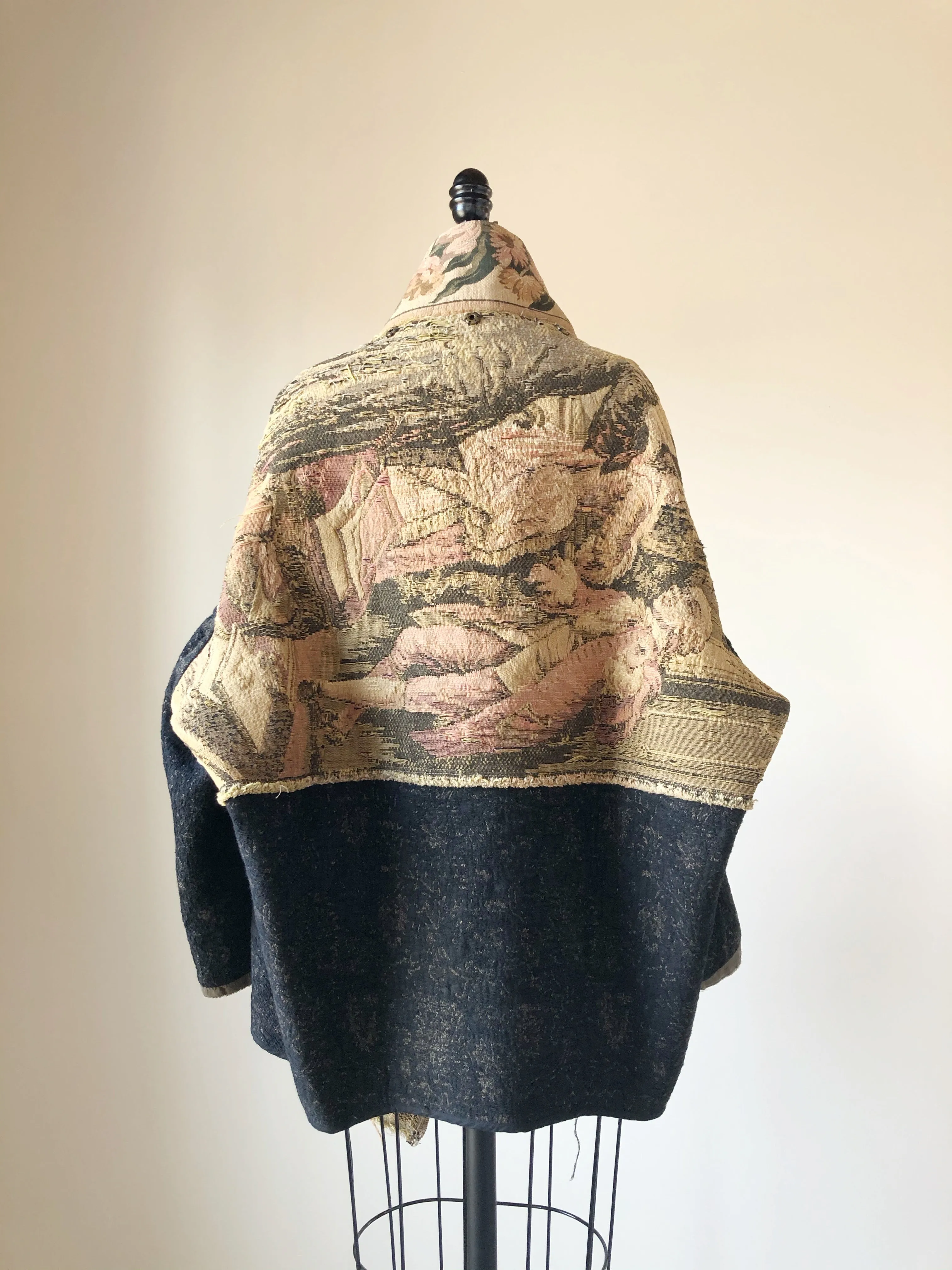 Tapestry cocoon