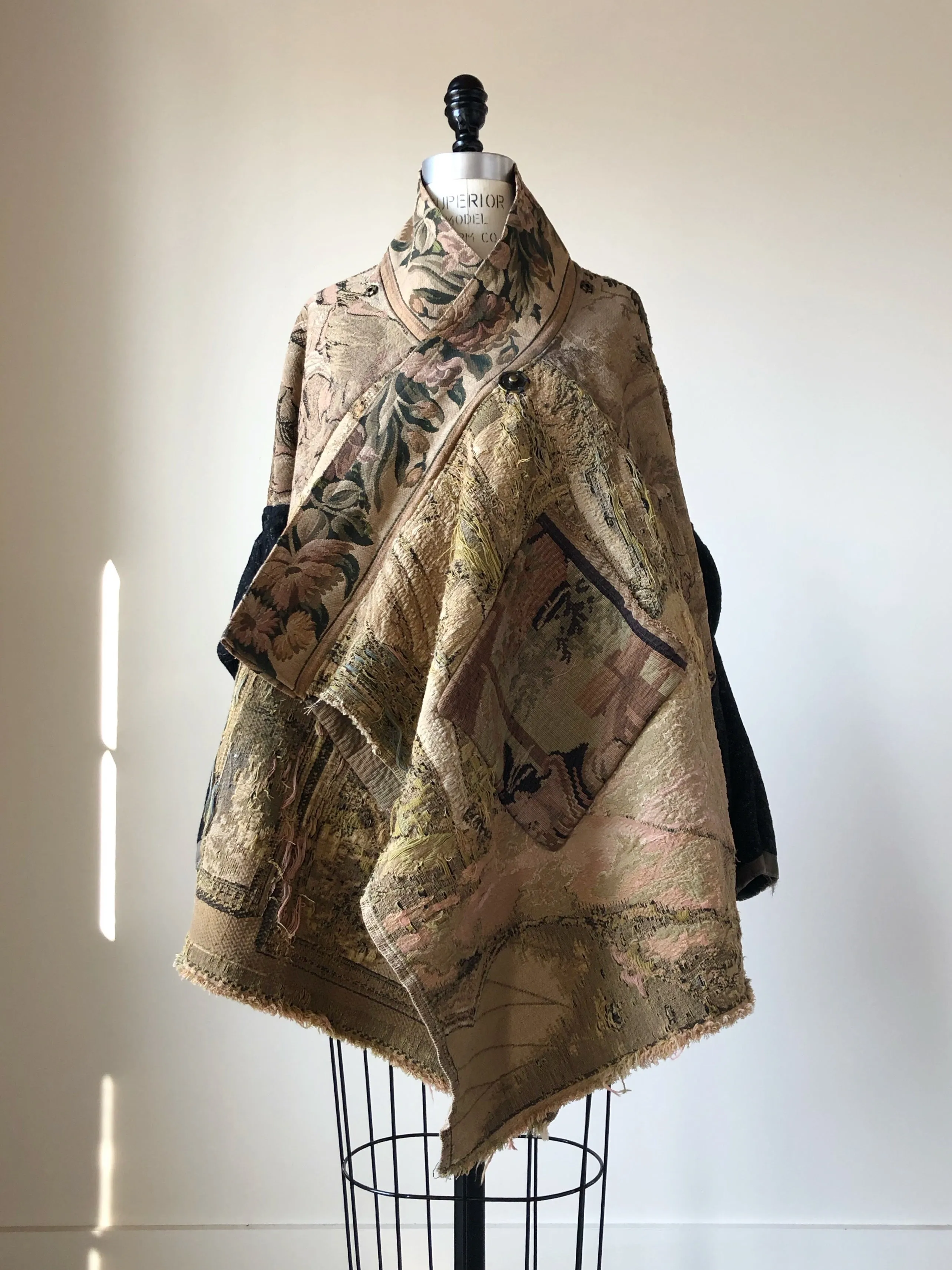 Tapestry cocoon