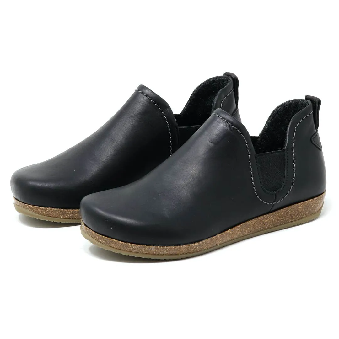 Women's Lieben Leather Chelsea Boot